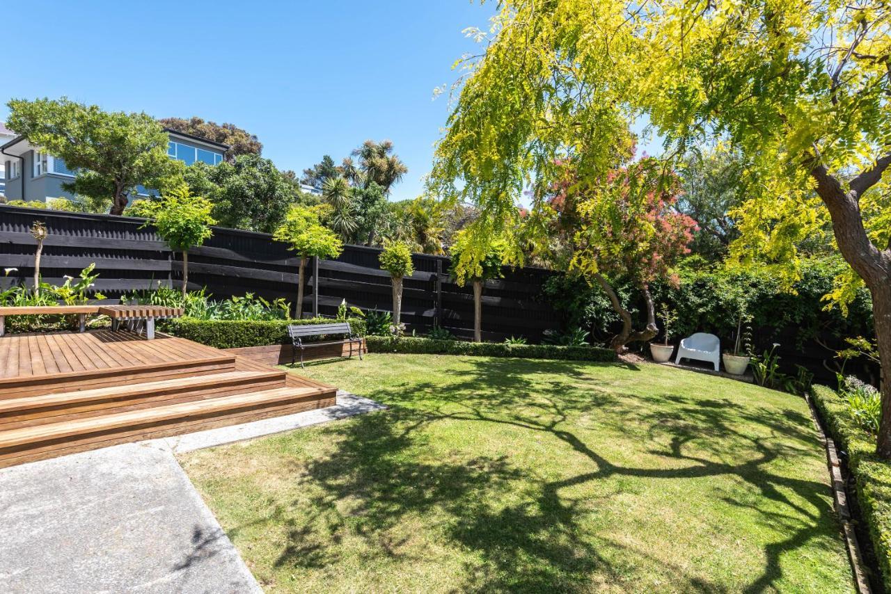 Retro Living - Lush Garden Apartment ไครสต์เชิร์ช ภายนอก รูปภาพ